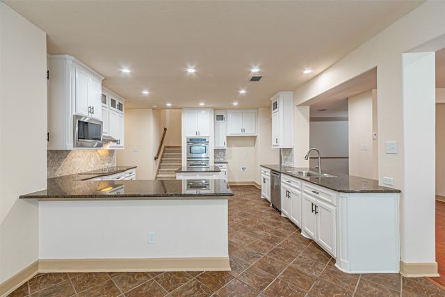 15097 Blakehill Drive, Frisco, TX 75035