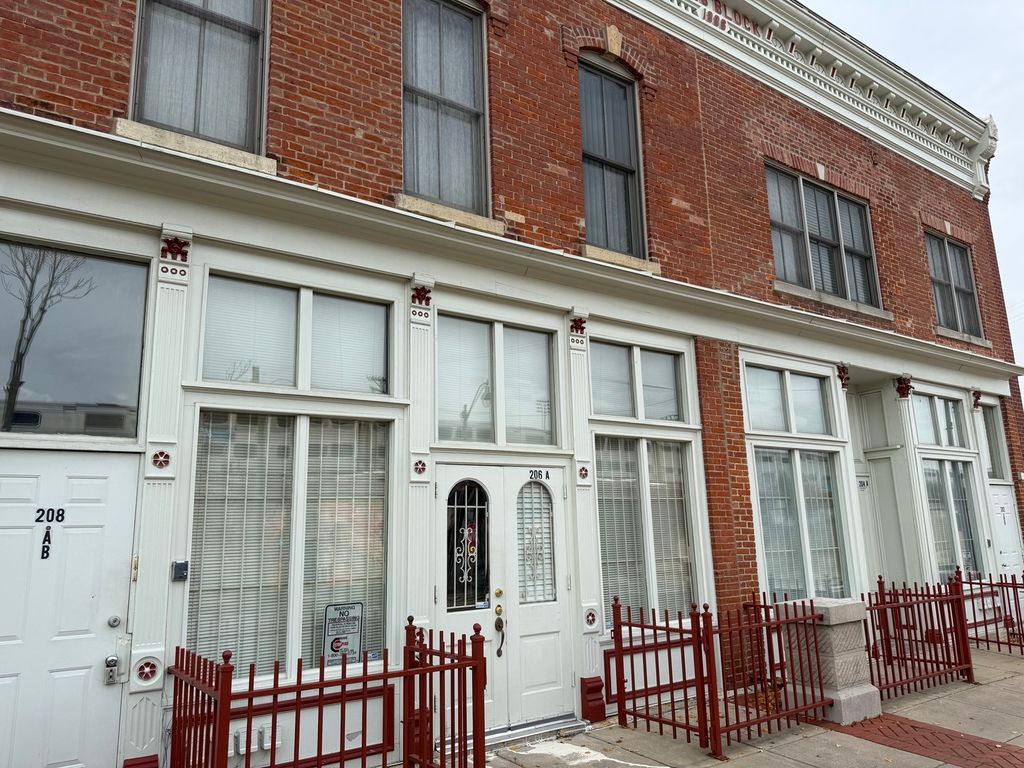 204 E Washington Street 204, Joliet, IL 60433