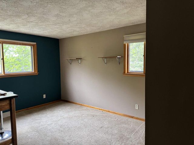 407 Silver Lake Drive, Portage, WI 53901