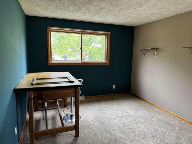 407 Silver Lake Drive, Portage, WI 53901