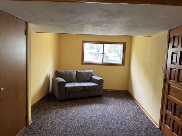 407 Silver Lake Drive, Portage, WI 53901