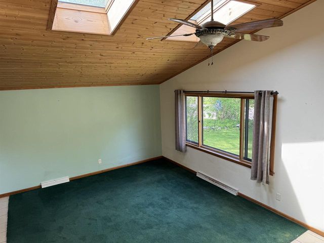 407 Silver Lake Drive, Portage, WI 53901