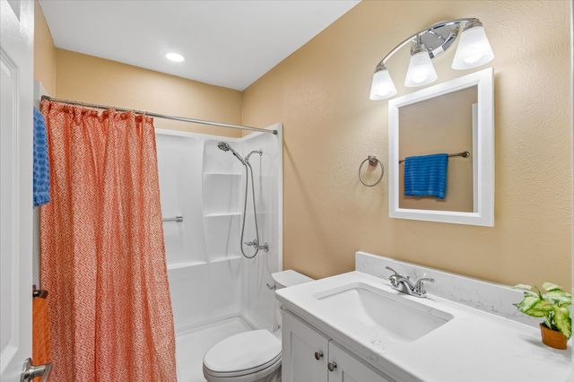 321 Lorna Street, Burleson, TX 76028