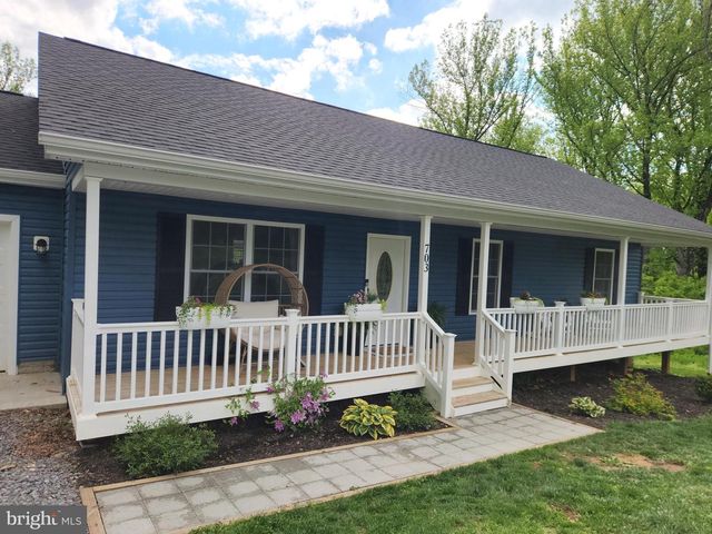 703 CARDINAL DR, Front Royal, VA 22630