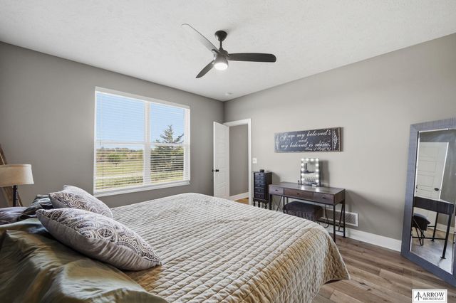 350 Kristi Lane, Hickman, NE 68372