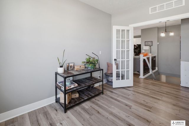 350 Kristi Lane, Hickman, NE 68372