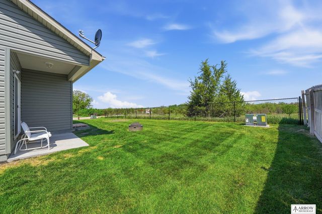 350 Kristi Lane, Hickman, NE 68372