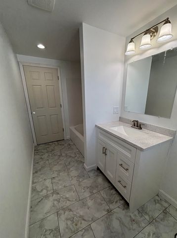 21 Kapper Drive, Winchester, NH 03470