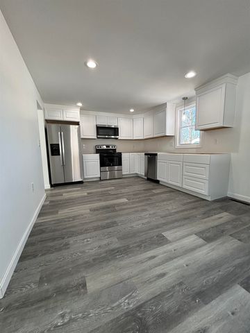 21 Kapper Drive, Winchester, NH 03470