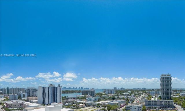 7200 Collins Ave 1120, Miami Beach, FL 33141