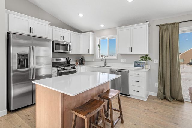 2501 Pioneer Trail, Buffalo, MN 55313