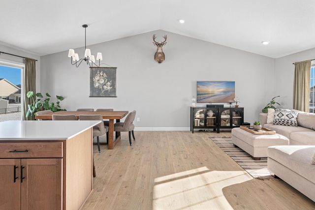 2501 Pioneer Trail, Buffalo, MN 55313