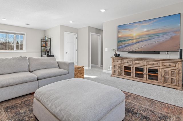 2501 Pioneer Trail, Buffalo, MN 55313