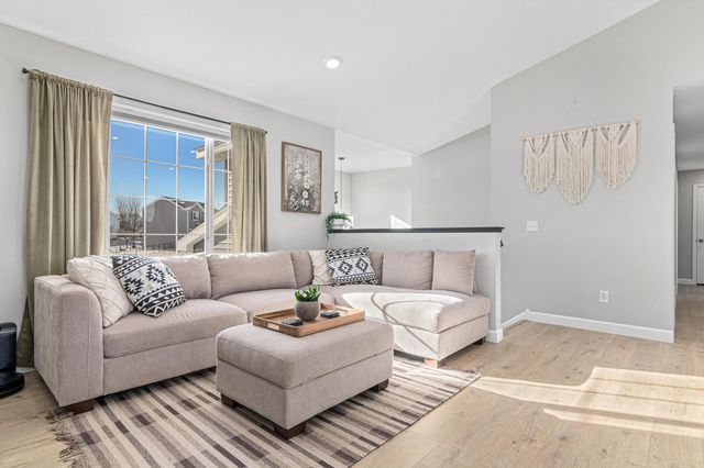 2501 Pioneer Trail, Buffalo, MN 55313