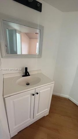 2881 N Oakland Forest Dr 309, Oakland Park, FL 33309