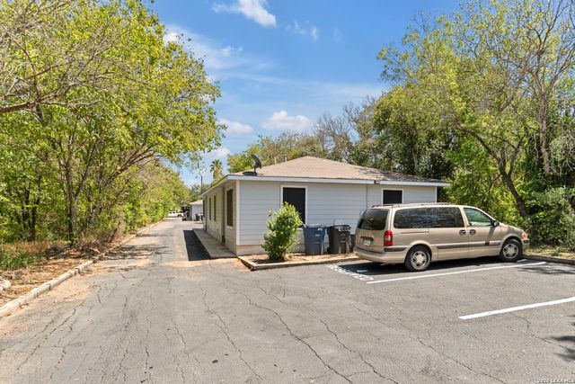 1655 Amanda, San Antonio, TX 78210