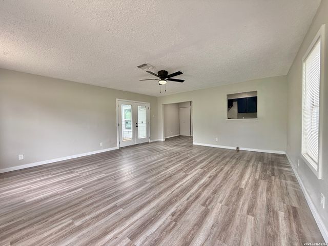 4535 Lark, San Antonio, TX 78228
