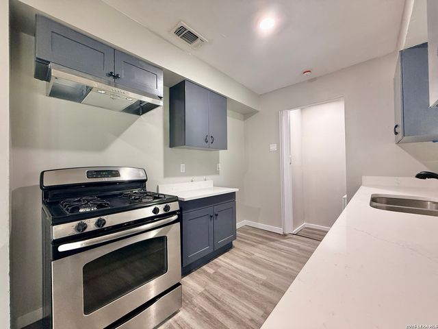 4535 Lark, San Antonio, TX 78228
