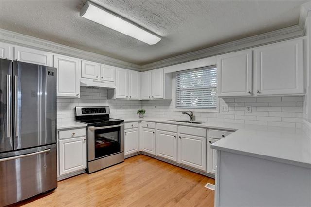 2210 Ashley Crossing Court, Lawrenceville, GA 30043