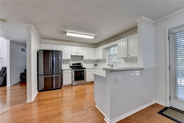 2210 Ashley Crossing Court, Lawrenceville, GA 30043