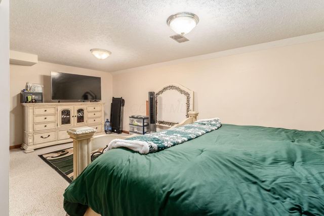 6065 Batavia Road, Westerville, OH 43081