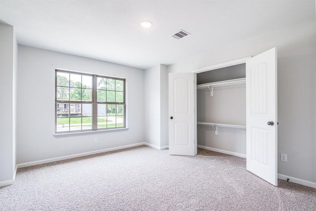 6714 Scott Street, Liverpool, TX 77577