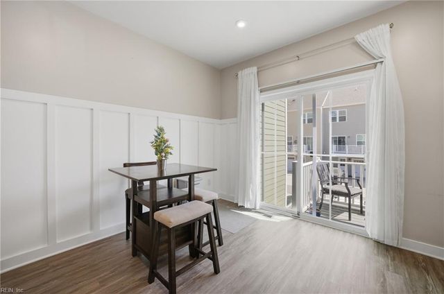 908 Hornswaggle WAY, Chesapeake, VA 23323