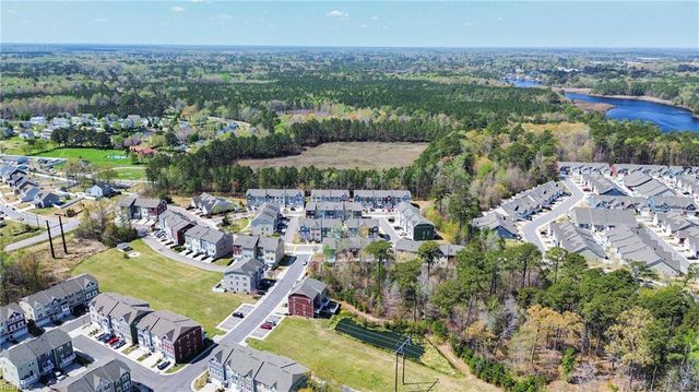 908 Hornswaggle WAY, Chesapeake, VA 23323