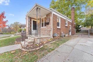 26566 N River Park Drive, Inkster, MI 48141