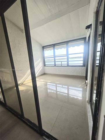 20105 NE 3rd Court 6, Miami, FL 33179
