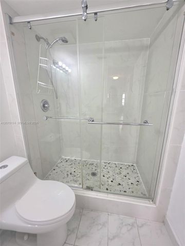 20105 NE 3rd Court 6, Miami, FL 33179