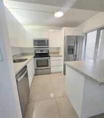 20105 NE 3rd Court 6, Miami, FL 33179