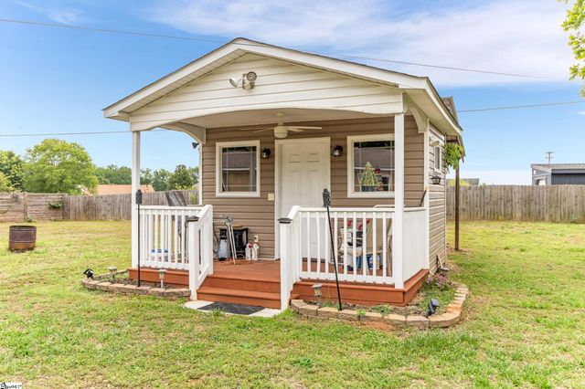 101 Redmond Drive, Fountain Inn, SC 29644