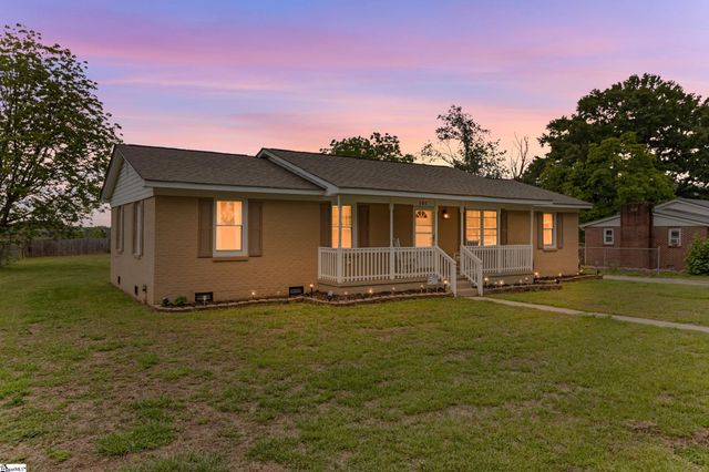 101 Redmond Drive, Fountain Inn, SC 29644