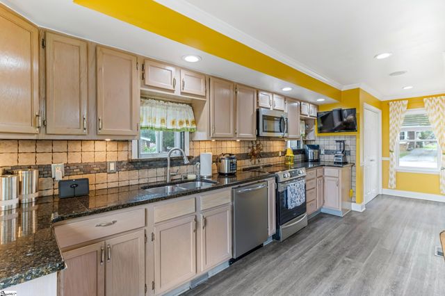 101 Redmond Drive, Fountain Inn, SC 29644