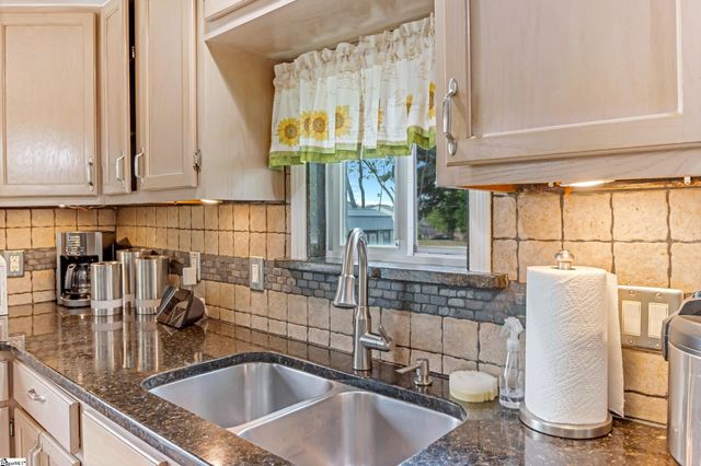 101 Redmond Drive, Fountain Inn, SC 29644
