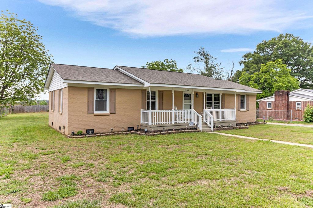 101 Redmond Drive, Fountain Inn, SC 29644