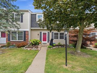 1208 Lear Court, Rochester Hills, MI 48307