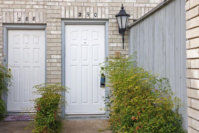 290 Wilcrest Drive, Houston, TX 77042