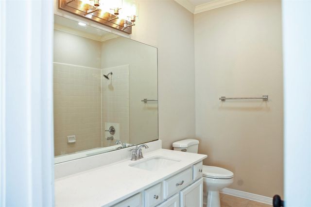 290 Wilcrest Drive, Houston, TX 77042