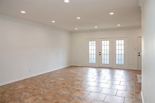 290 Wilcrest Drive, Houston, TX 77042