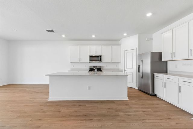 6669 ASBURY BARNES LANE, Wesley Chapel, FL 33545