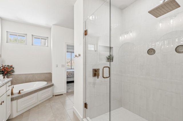 105 N Fawnwood, Wichita, KS 67235