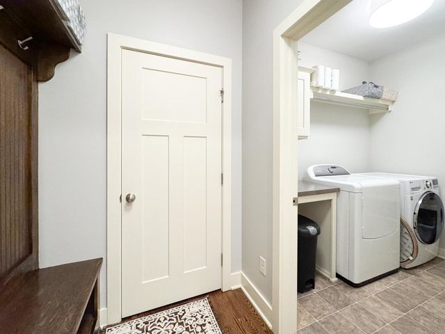 105 N Fawnwood, Wichita, KS 67235