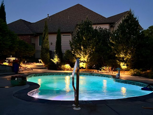 105 N Fawnwood, Wichita, KS 67235