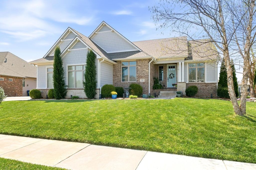 105 N Fawnwood, Wichita, KS 67235