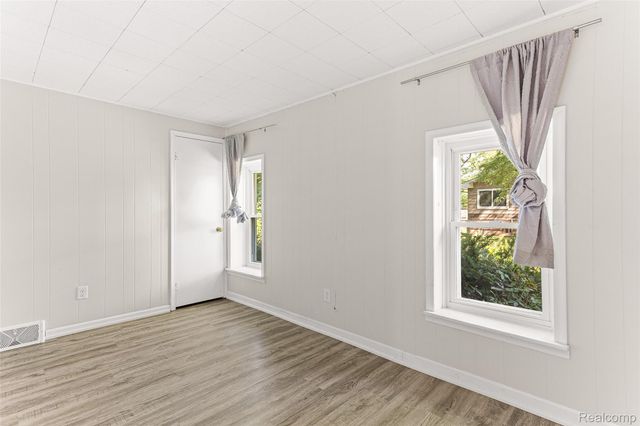 2550 Loon Lake Road, Wixom, MI 48393