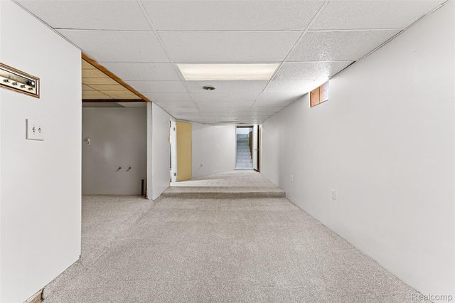 2550 Loon Lake Road, Wixom, MI 48393
