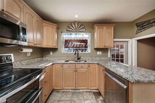 1034 Avenue F, Billings, MT 59102