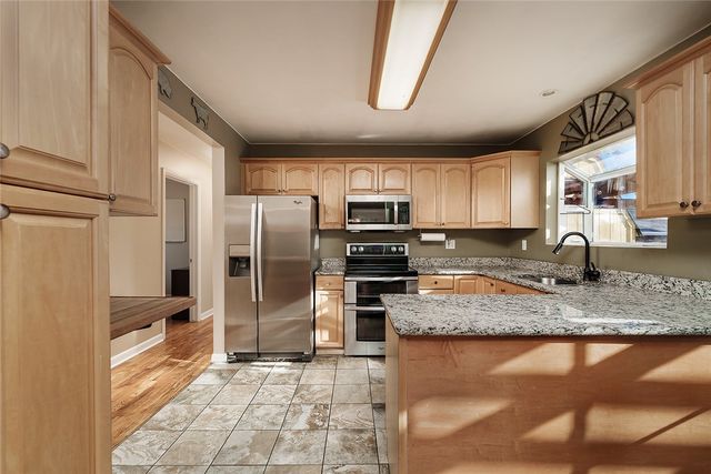 1034 Avenue F, Billings, MT 59102